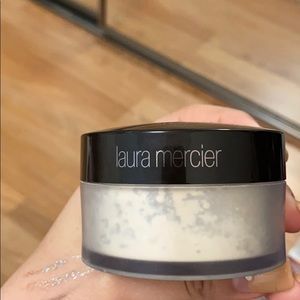 Laura mercier translucent powder